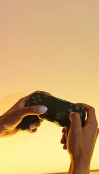 game không giới hạn 8Day
